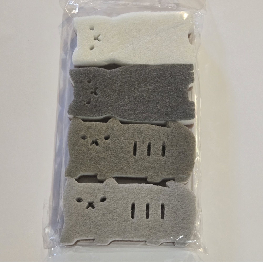 4 Large Cat-Shaped White and Gray Sponges with Scrubber